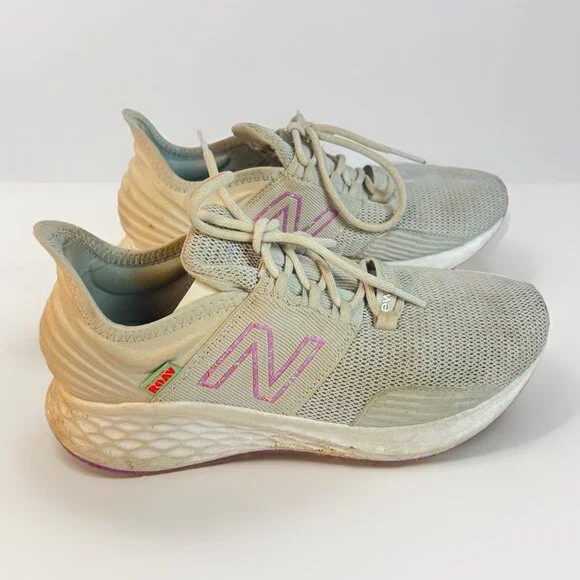 New Balance Women's Fresh Foam Roav V1 Running Shoe Grey Size 8 - Picture 1 of 6